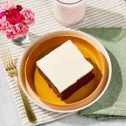 Freshness Guaranteed Carrot Cake Square, Baked, 6.95 oz (Refrigerated) - Thumbnail 2