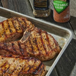 Grill Mates Roasted Garlic & Herb Seasoning, 2.75 oz Bottle - Thumbnail 4