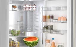 Bosch 24 Cu. Ft. Bottom Freezer Refrigerator B24CB80ESS - Thumbnail 4