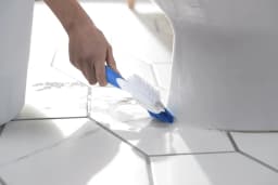 Clorox 2-In-1 Double-Sided Tile and Grout Bathroom Cleaning Brush, Blue/White - Thumbnail 6
