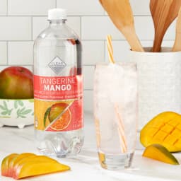 Clear American Tangerine Mango Sparkling Water, 33.8 fl oz - Thumbnail 2