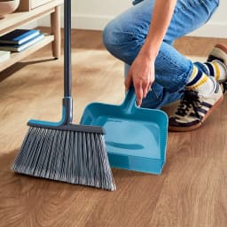 Great Value Angle Broom and Dustpan Set - Thumbnail 2