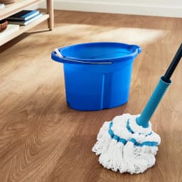 Great Value Microfiber Twist Mop with Self-Wringing Ratchet and Removable Head - Thumbnail 3
