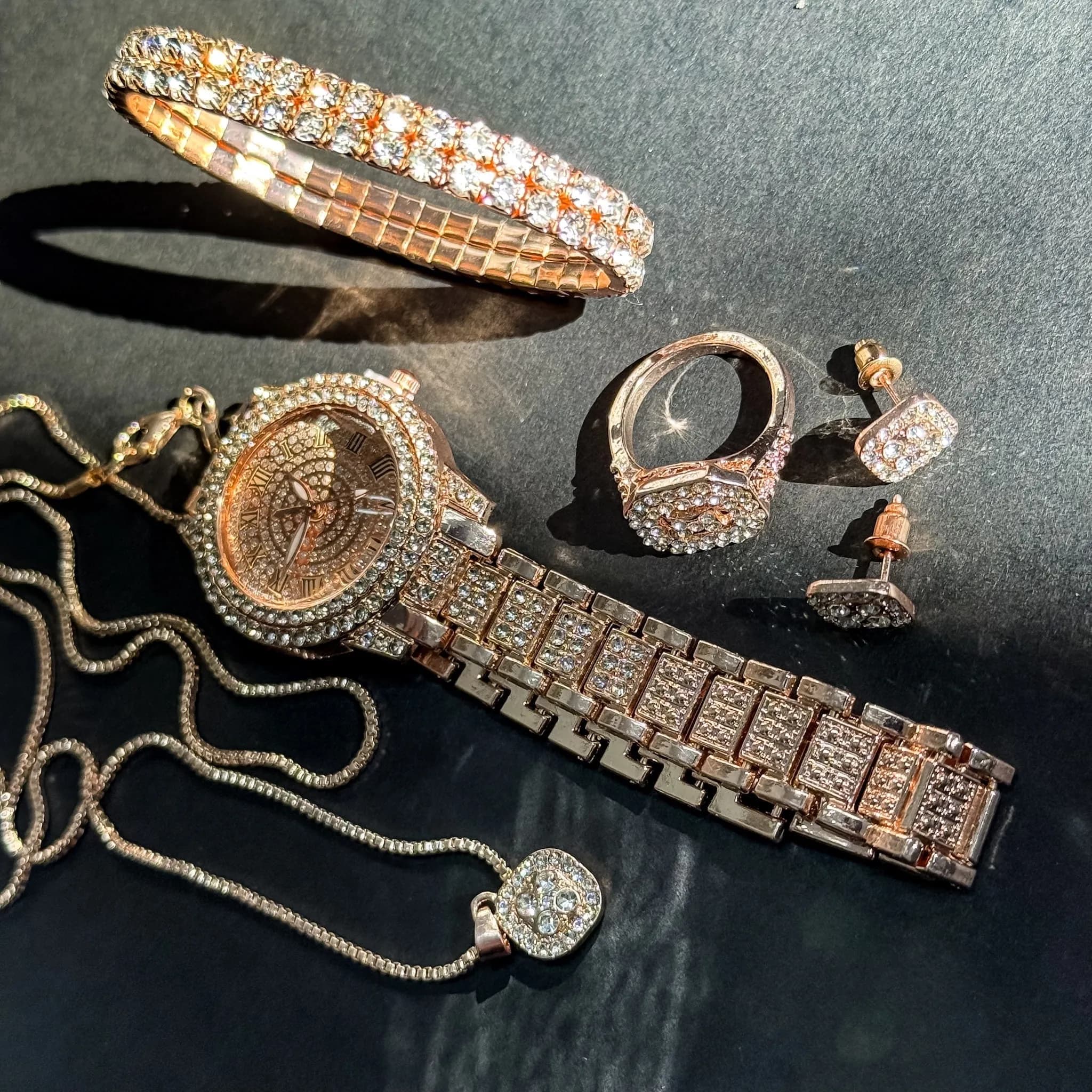 6 Piece Women's Jewelry Set Elegant Watch Classic