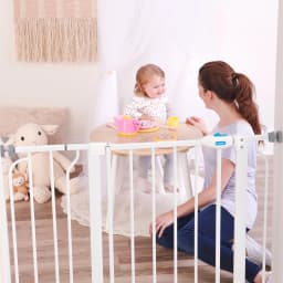 Regalo Easy Step Extra Tall Walk Through Baby Gate - Thumbnail 7