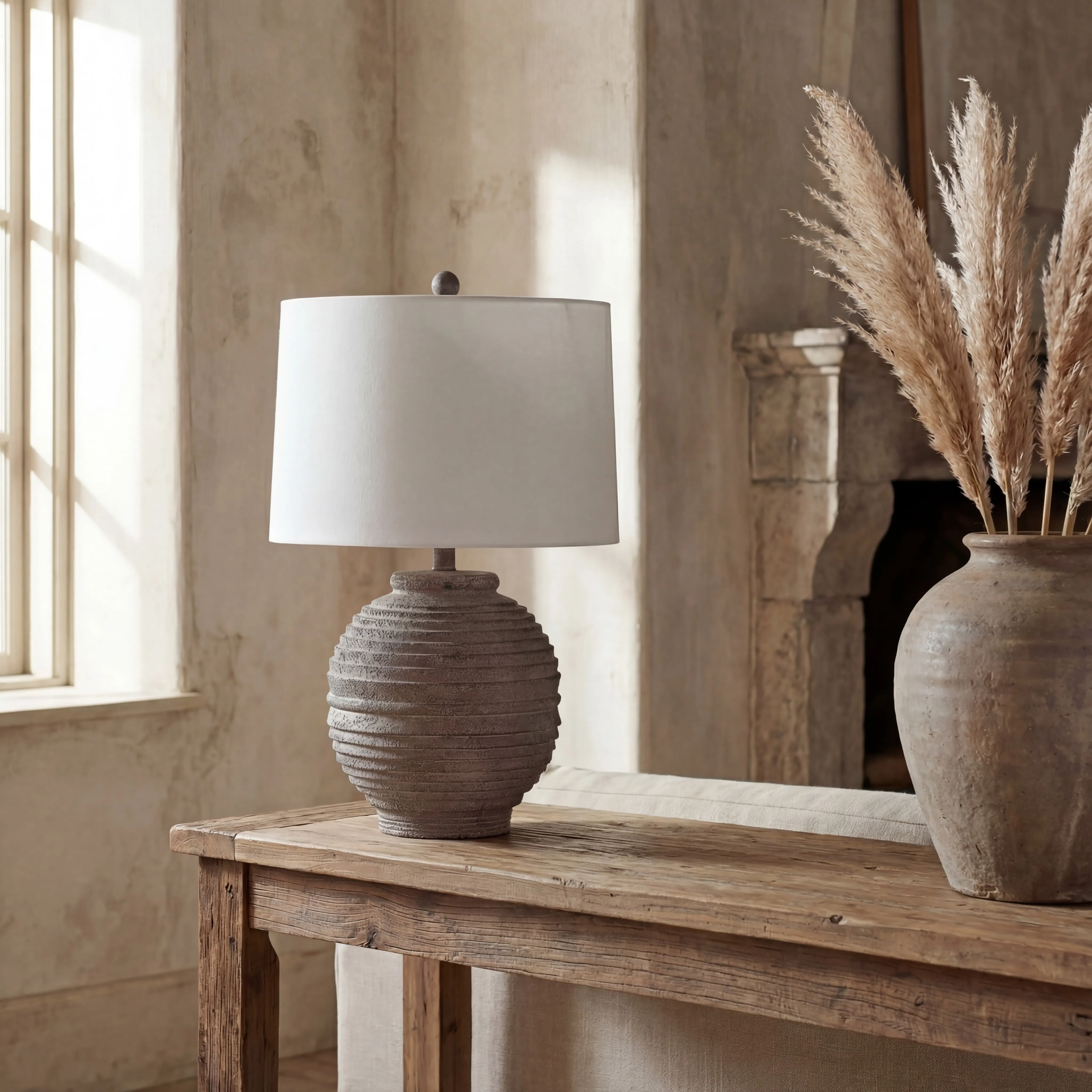 Safavieh Pendri 24 in Classic Contemporary Table